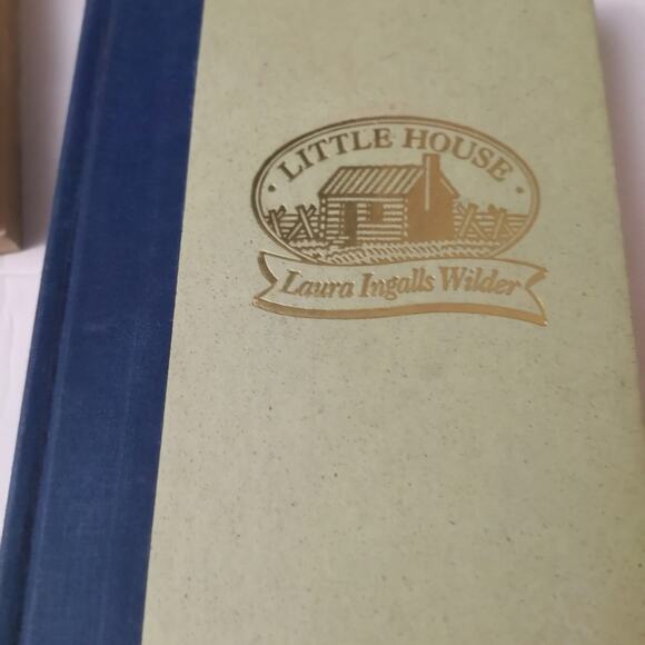 Classic Children's 6 Book Reading Lot Hardback/Softcover Kidcore Christmas Gifts - Picture 3 of 7